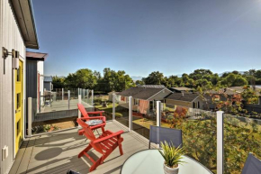 Modern Missoula Townhome with Deck- 2 Mi to Downtown